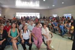 Imagem A População Prestigiando o Evento  do álbum Fotos da Cerimônia de Posse da Administração 2013-2016